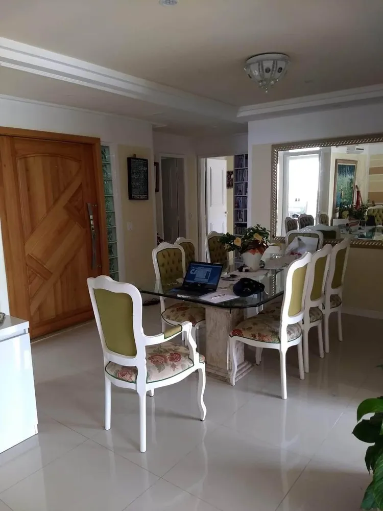 Cobertura, 3 quartos, 214 m² - Foto 3
