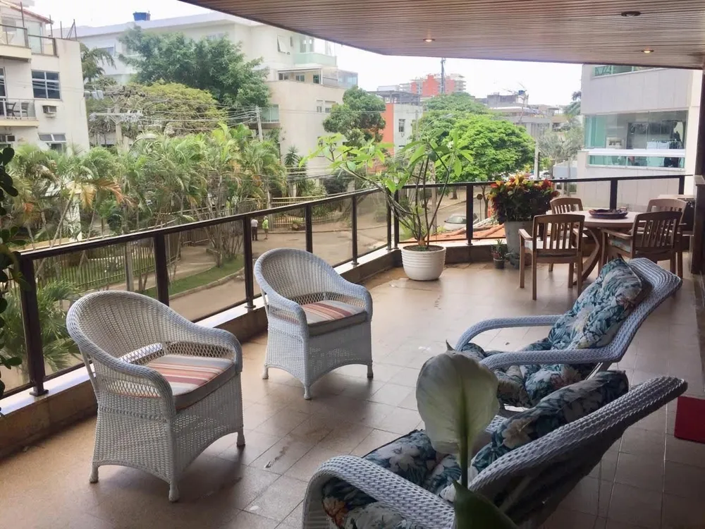 Apartamento, 3 quartos, 270 m² - Foto 2