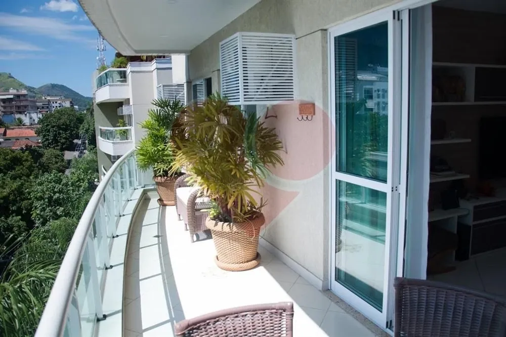 Cobertura, 4 quartos, 215 m² - Foto 2