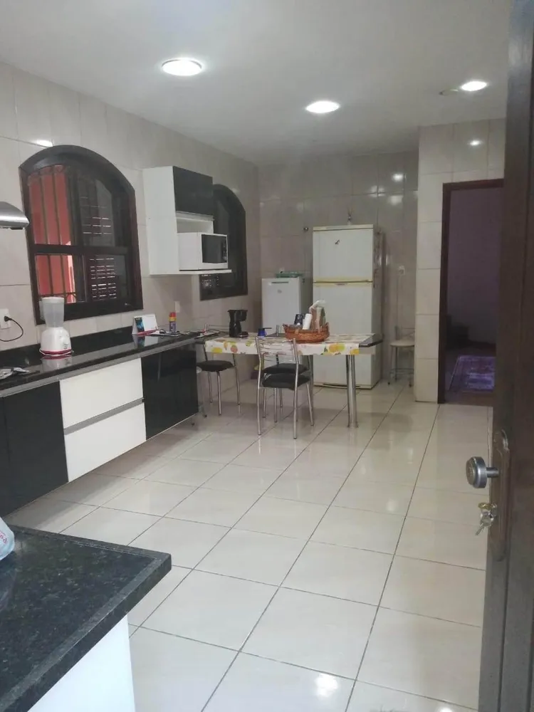 Casa, 4 quartos, 290 m² - Foto 22