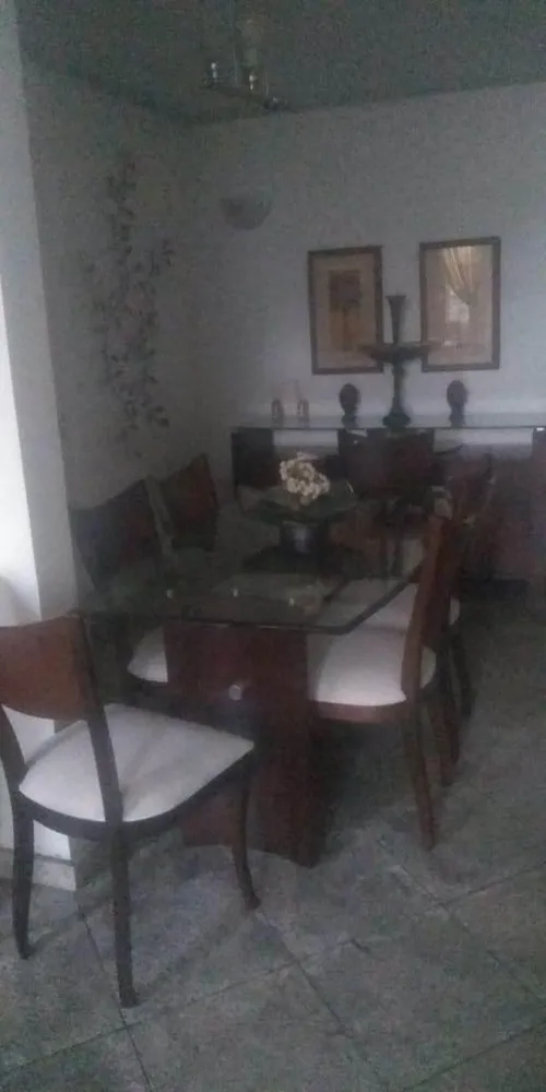 Casa, 4 quartos, 291 m² - Foto 2