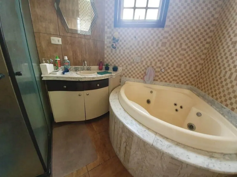 Casa, 5 quartos, 285 m² - Foto 4