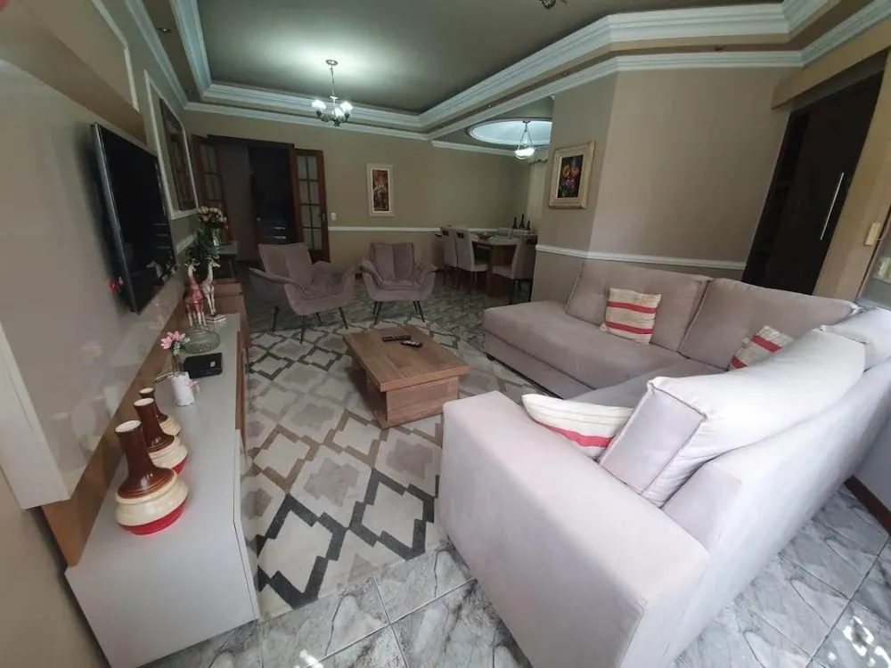 Casa, 5 quartos, 285 m² - Foto 2
