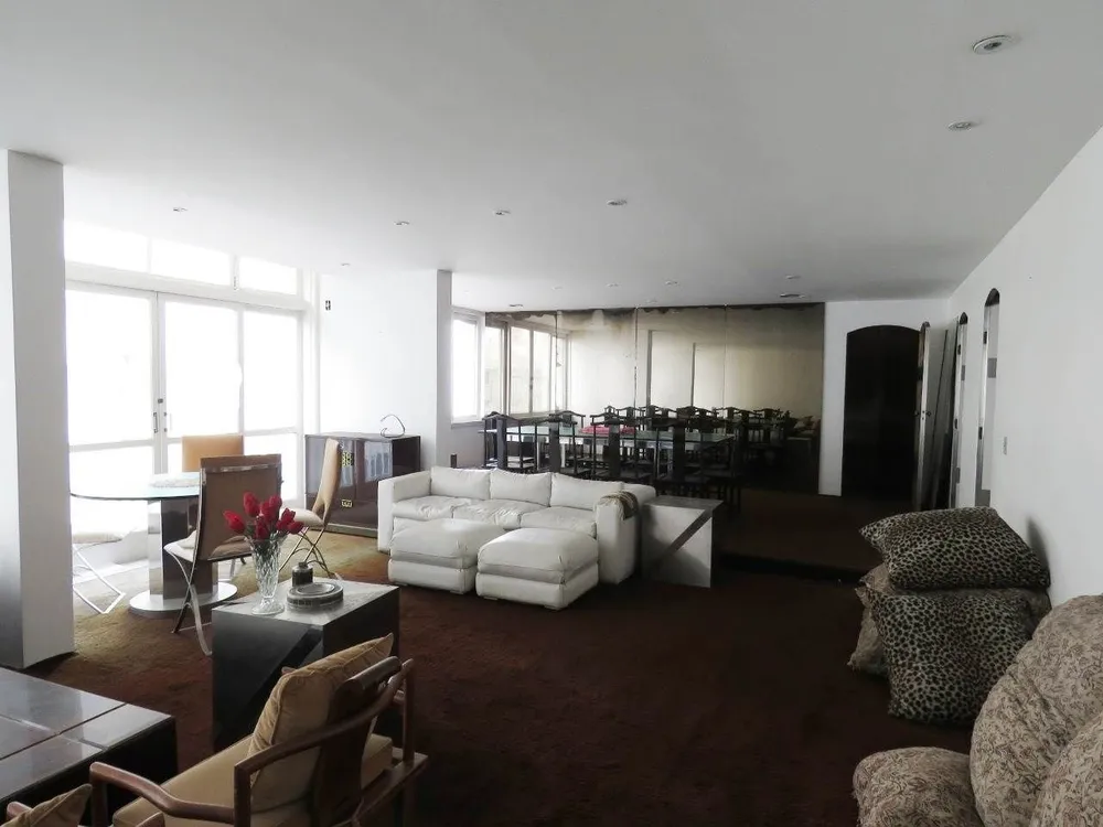 Apartamento, 3 quartos, 140 m² - Foto 1