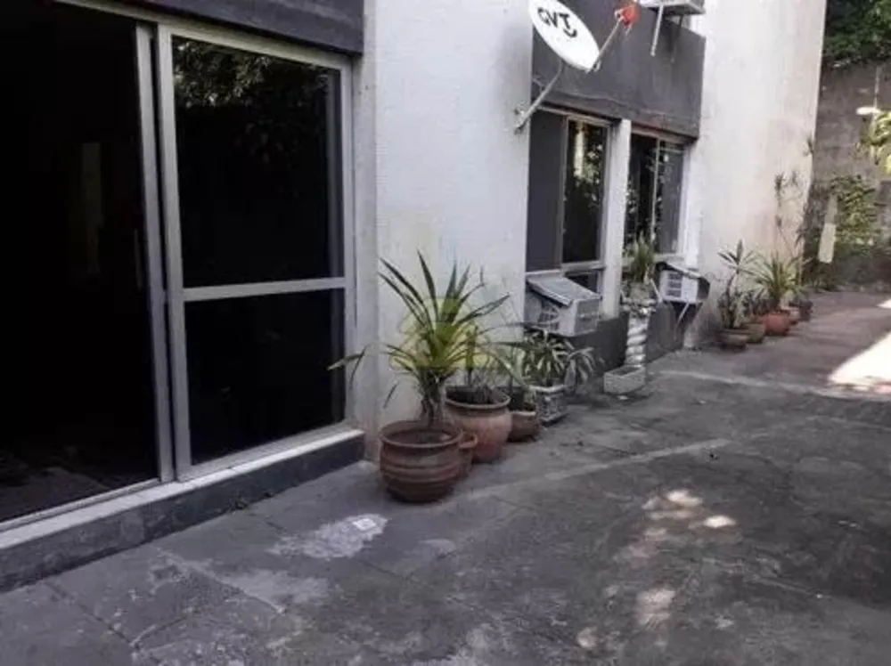 Apartamento, 3 quartos, 210 m² - Foto 1