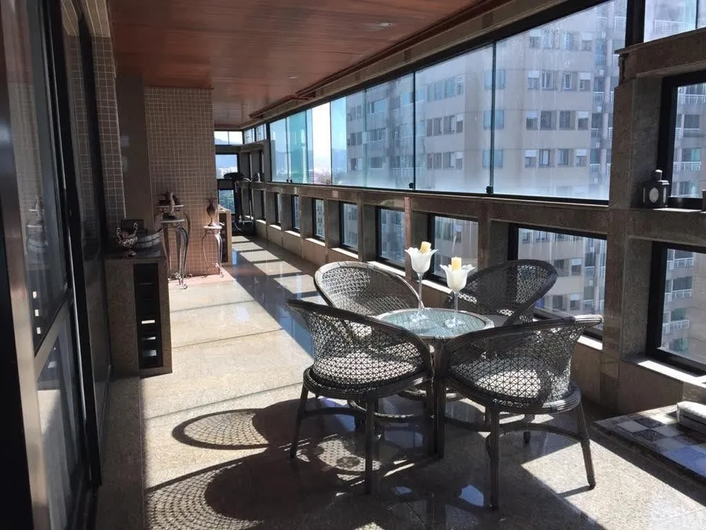 Apartamento, 4 quartos, 247 m² - Foto 2