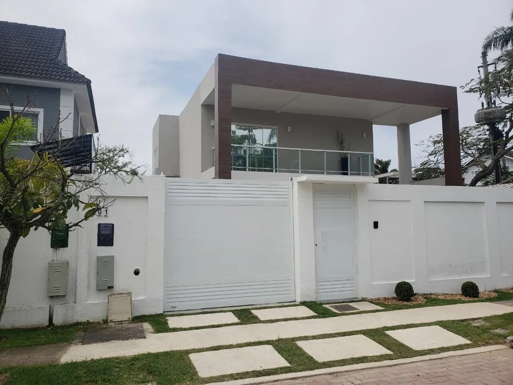 Casa, 4 quartos, 250 m² - Foto 1