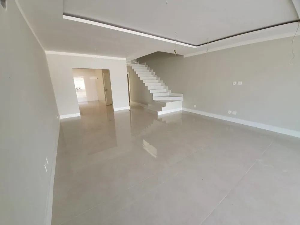 Casa, 5 quartos, 388 m² - Foto 3