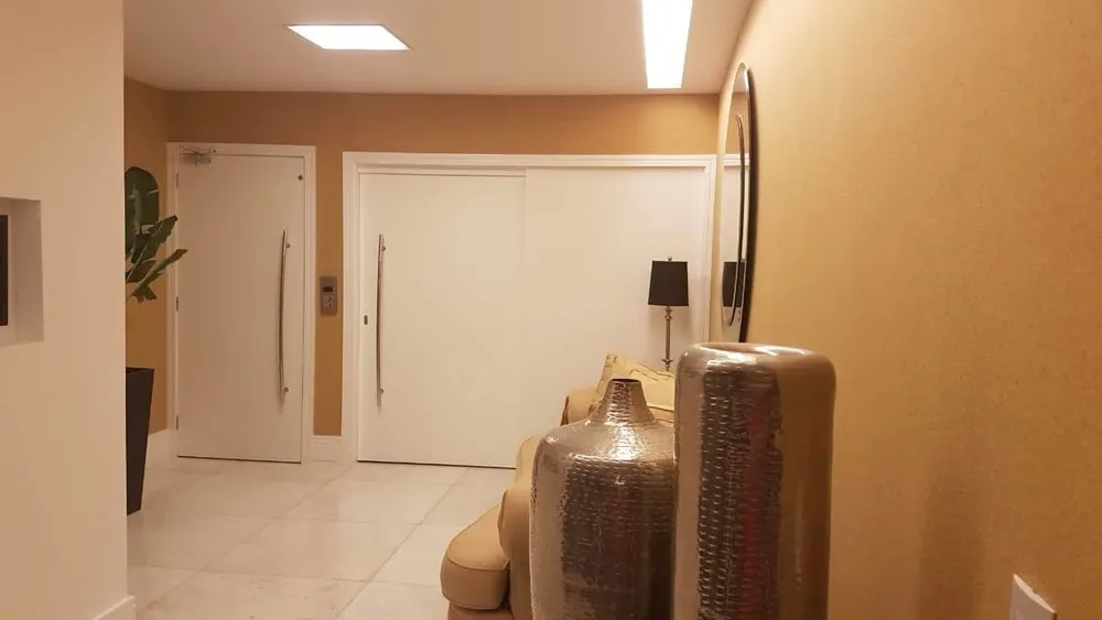 Casa, 4 quartos, 1018 m² - Foto 1