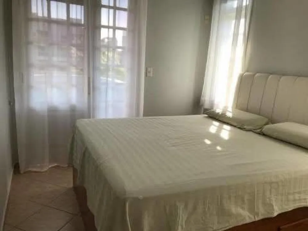 Casa, 4 quartos, 300 m² - Foto 12