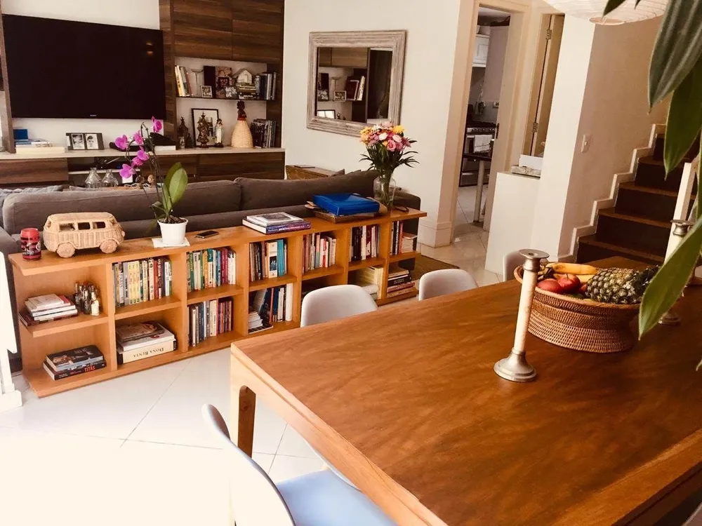 Casa, 4 quartos, 380 m² - Foto 1