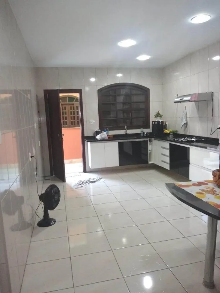 Casa, 4 quartos, 290 m² - Foto 19