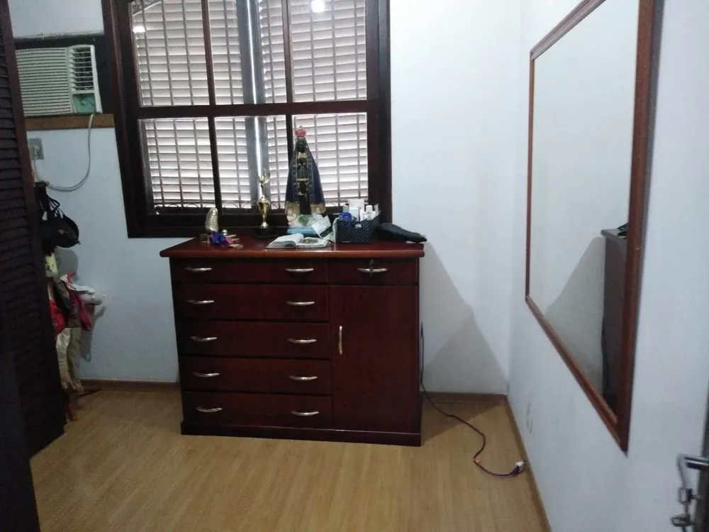 Casa, 4 quartos, 290 m² - Foto 3