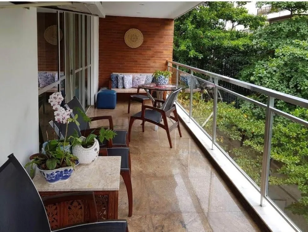 Apartamento, 3 quartos, 130 m² - Foto 1