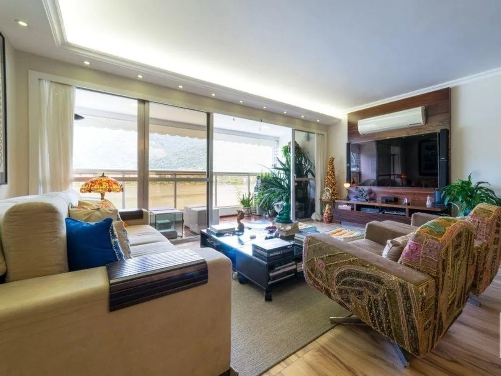 Apartamento, 3 quartos, 187 m² - Foto 1
