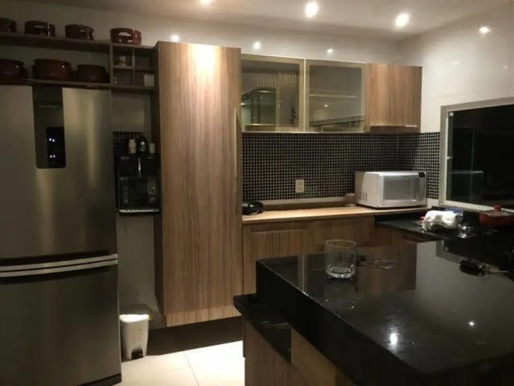Casa, 4 quartos, 300 m² - Foto 8