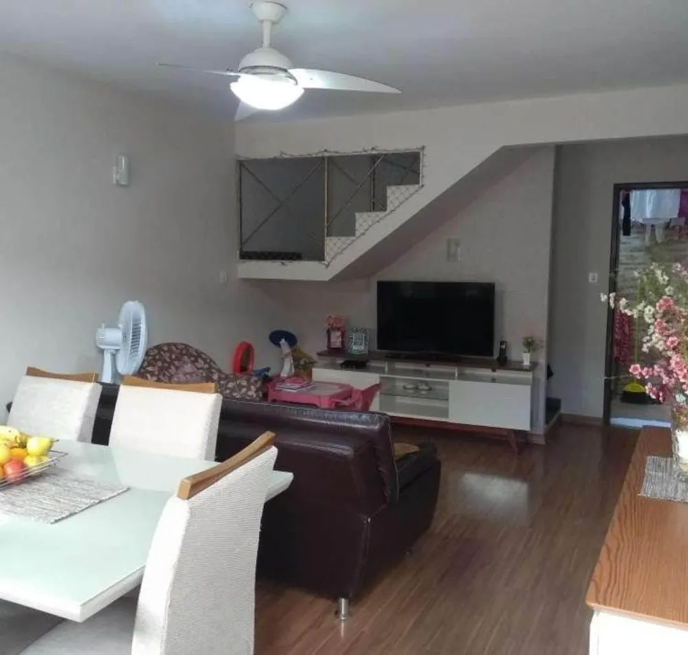 Casa, 5 quartos, 105 m² - Foto 2