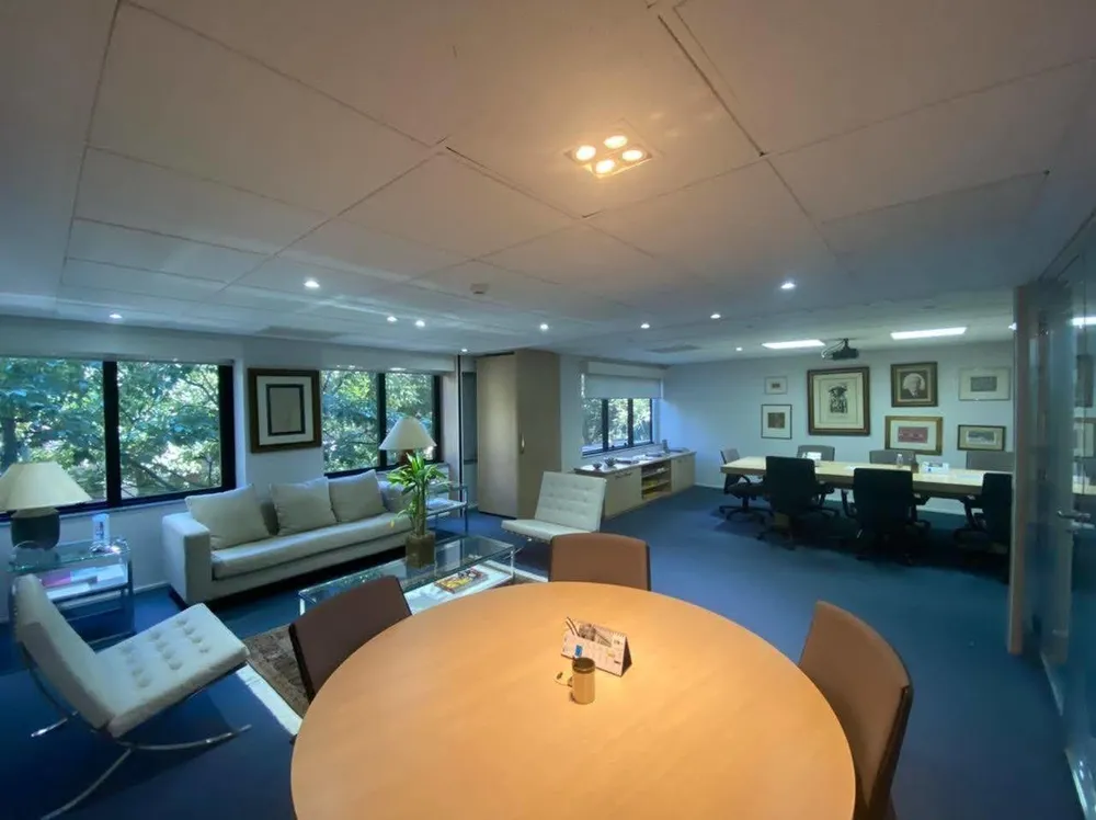 Sala-Conjunto, 300 m² - Foto 1