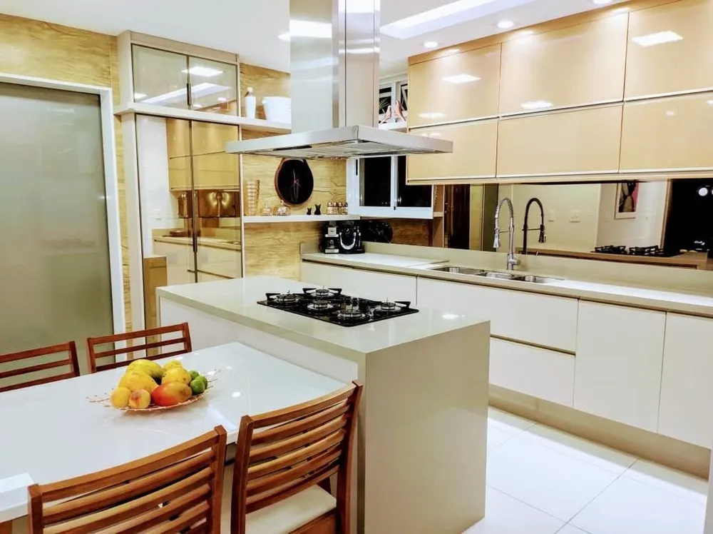 Apartamento, 3 quartos, 350 m² - Foto 1