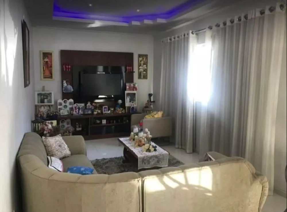 Casa, 3 quartos, 314 m² - Foto 2