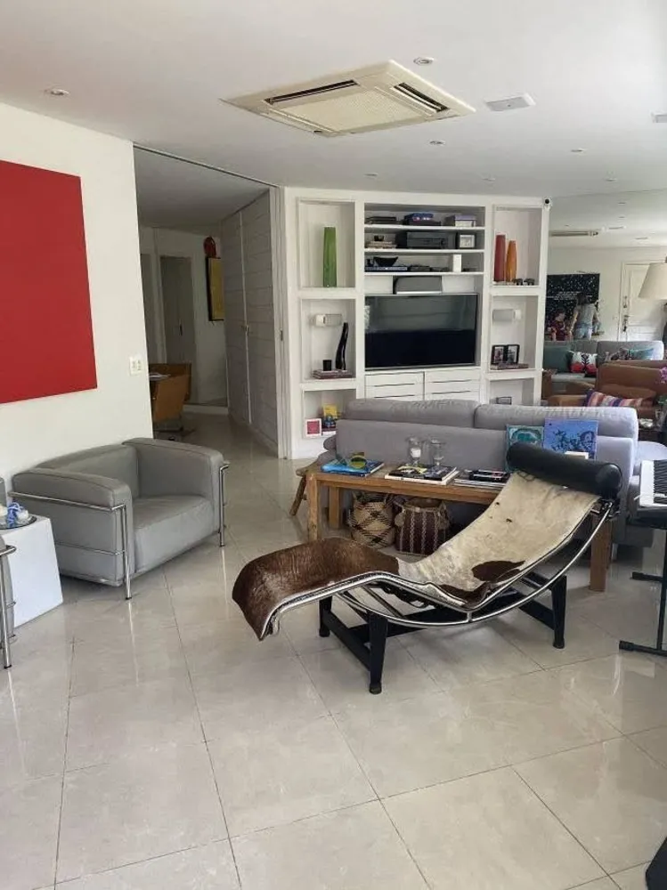 Apartamento, 3 quartos, 135 m² - Foto 1