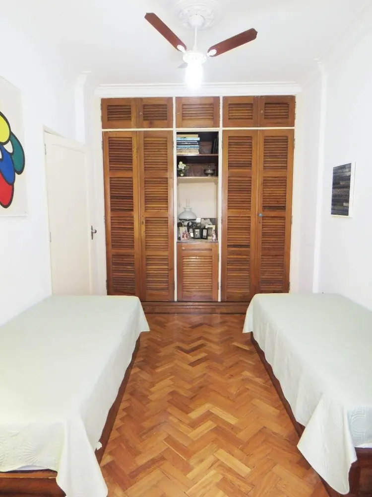Apartamento, 3 quartos, 216 m² - Foto 1