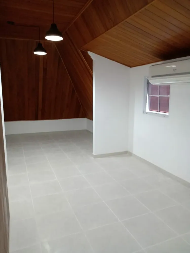 Casa, 4 quartos, 270 m² - Foto 8