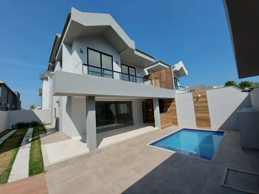 Casa, 4 quartos, 266 m² - Foto 1