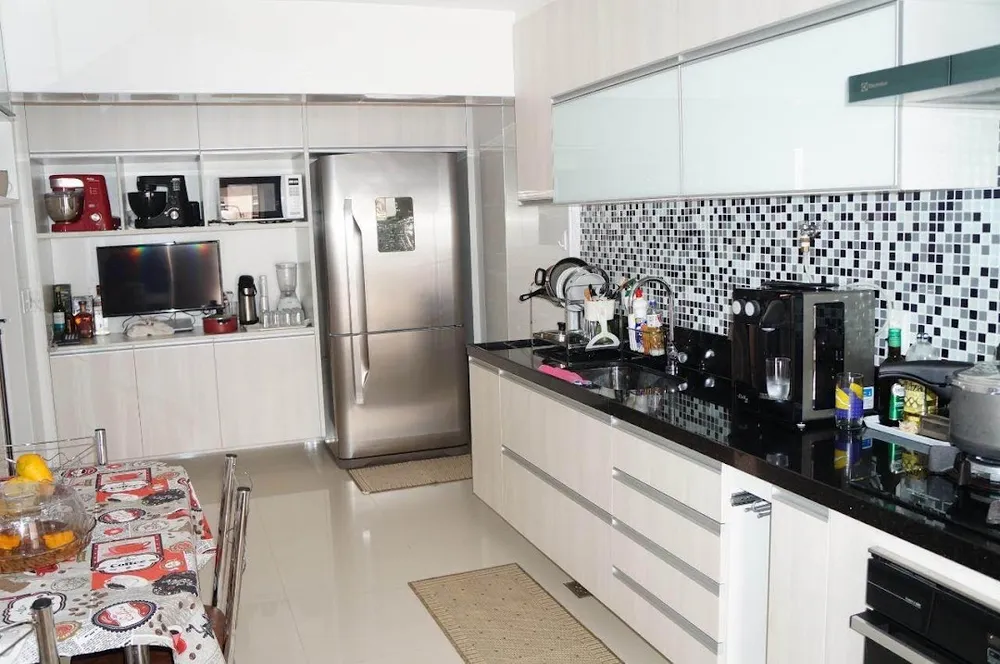 Cobertura, 3 quartos, 238 m² - Foto 19