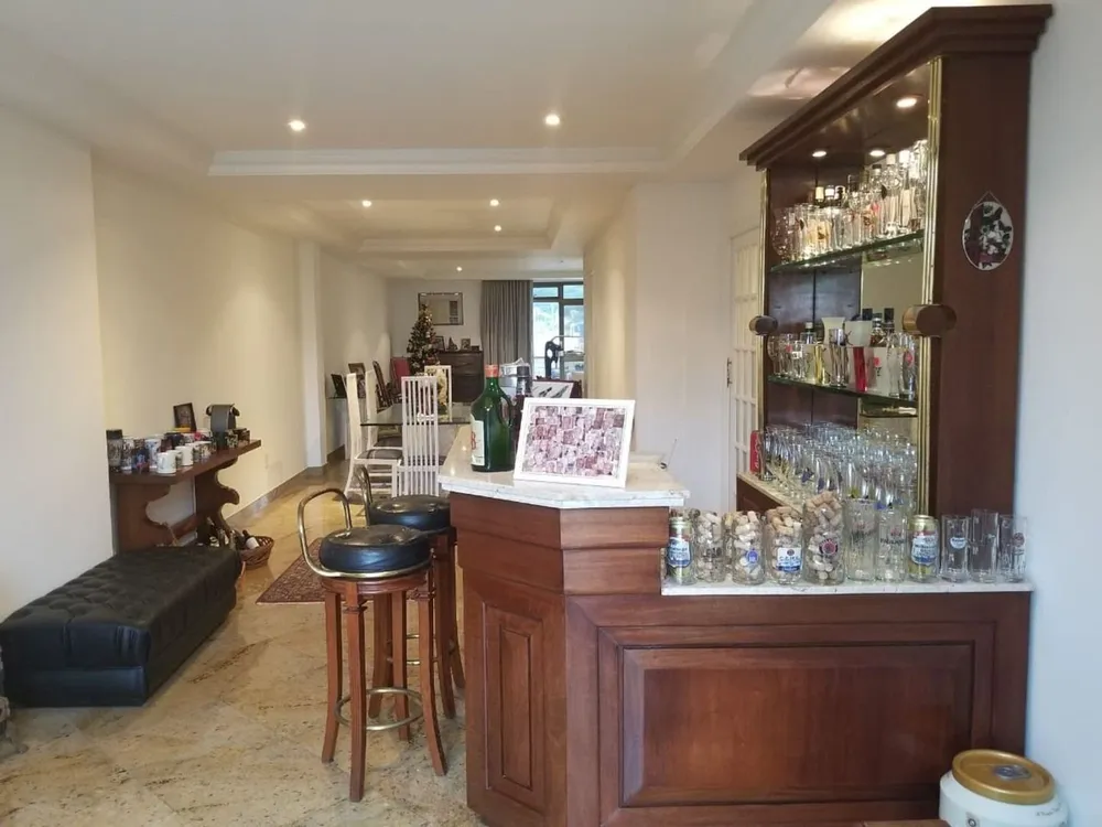 Apartamento, 3 quartos, 251 m² - Foto 1