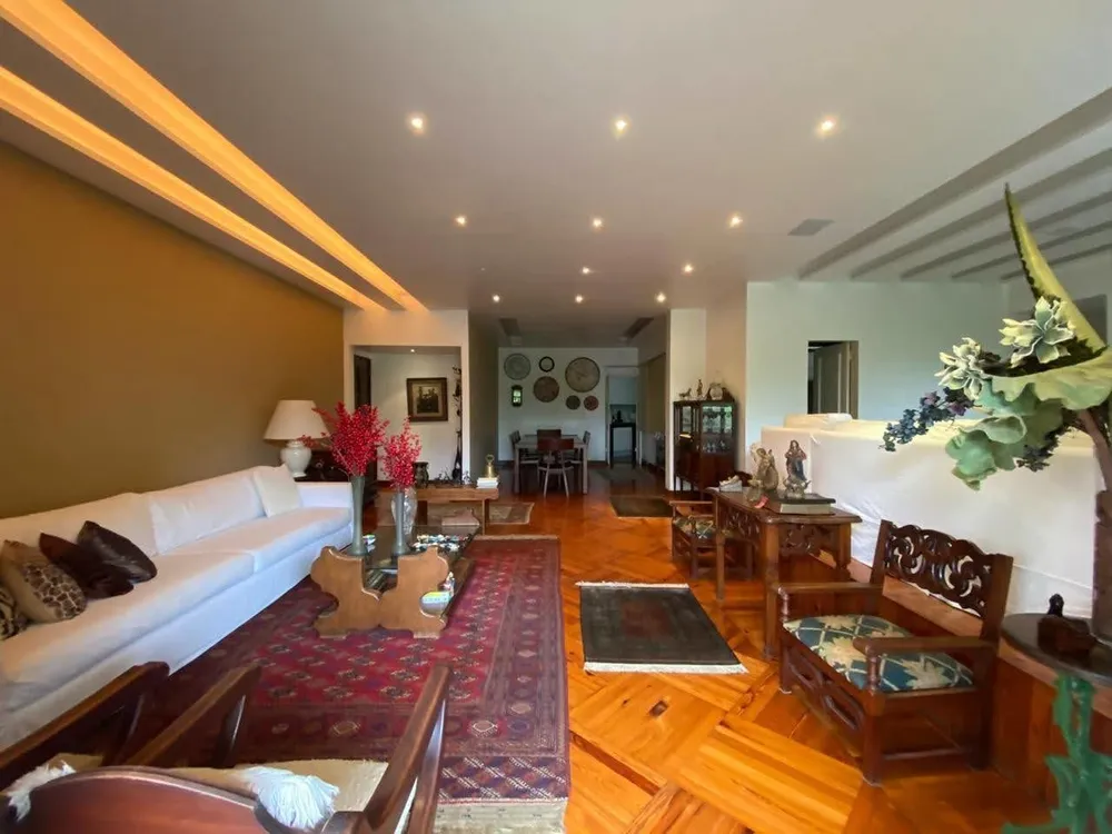 Apartamento, 3 quartos, 232 m² - Foto 1