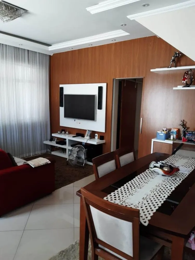 Casa, 3 quartos, 200 m² - Foto 1