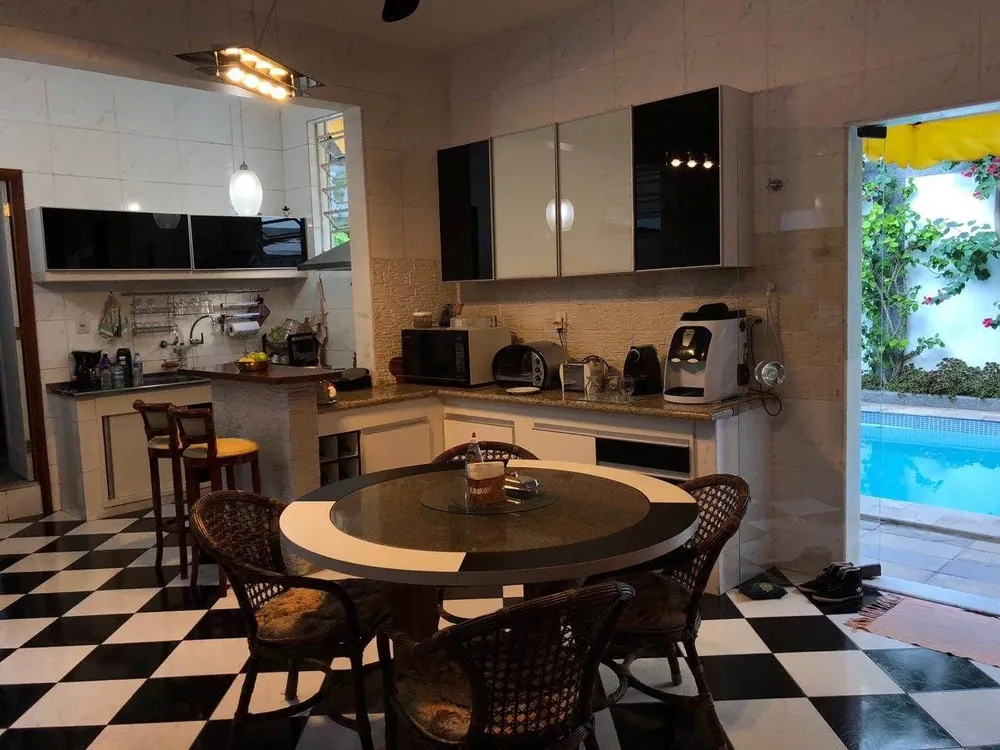 Casa, 4 quartos, 307 m² - Foto 13