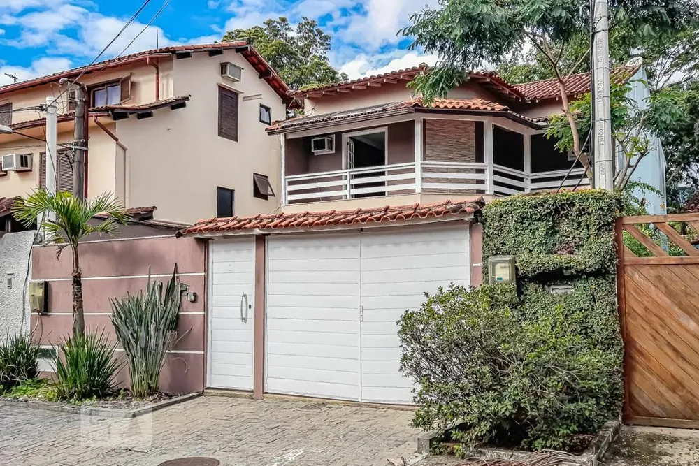 Casa, 3 quartos, 200 m² - Foto 1