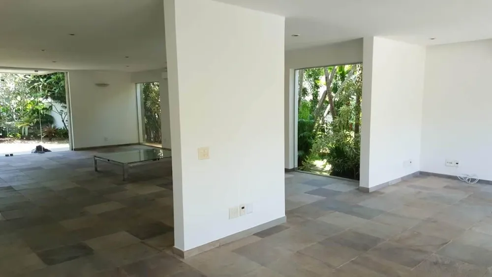 Casa, 6 quartos, 1360 m² - Foto 2