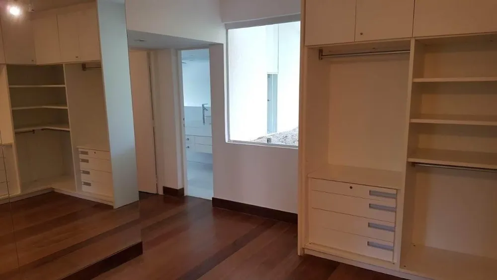 Casa, 6 quartos, 1360 m² - Foto 12