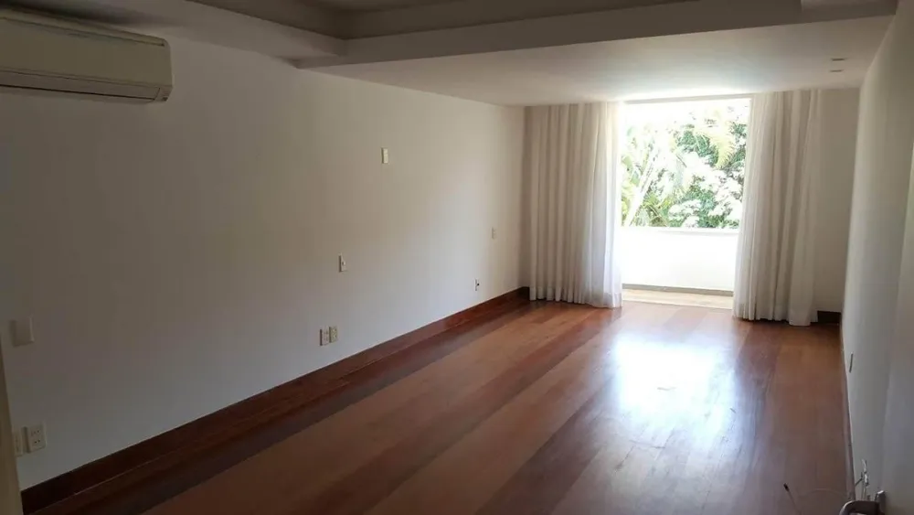 Casa, 6 quartos, 1360 m² - Foto 9