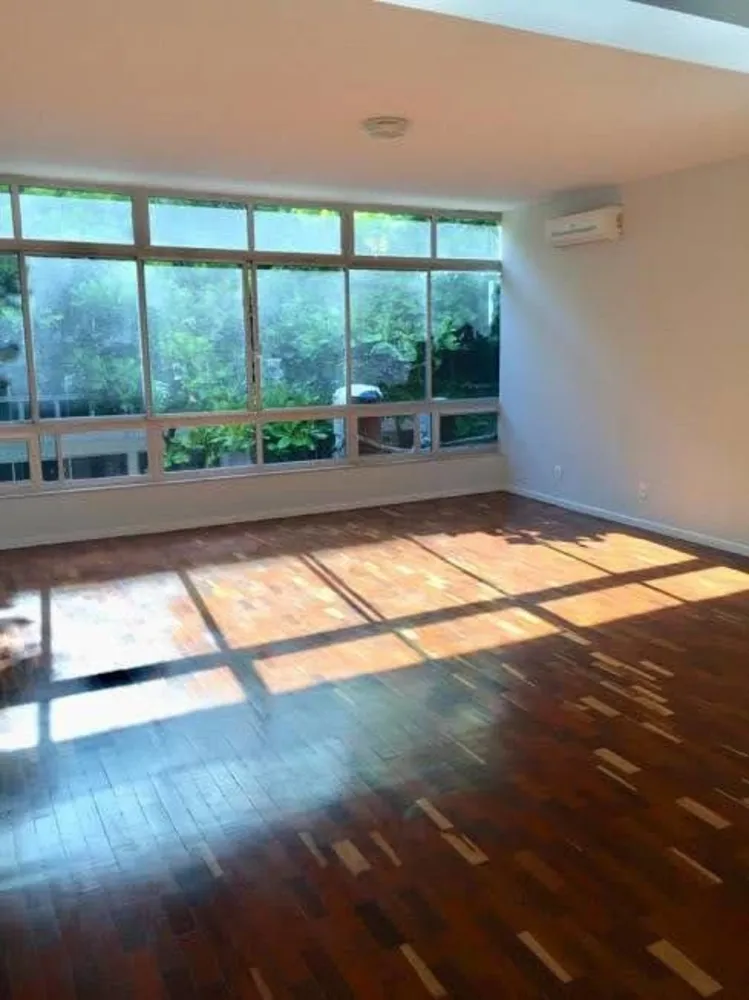 Apartamento, 3 quartos, 130 m² - Foto 1