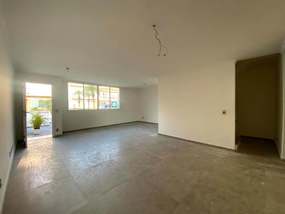 Casa, 3 quartos, 226 m² - Foto 2