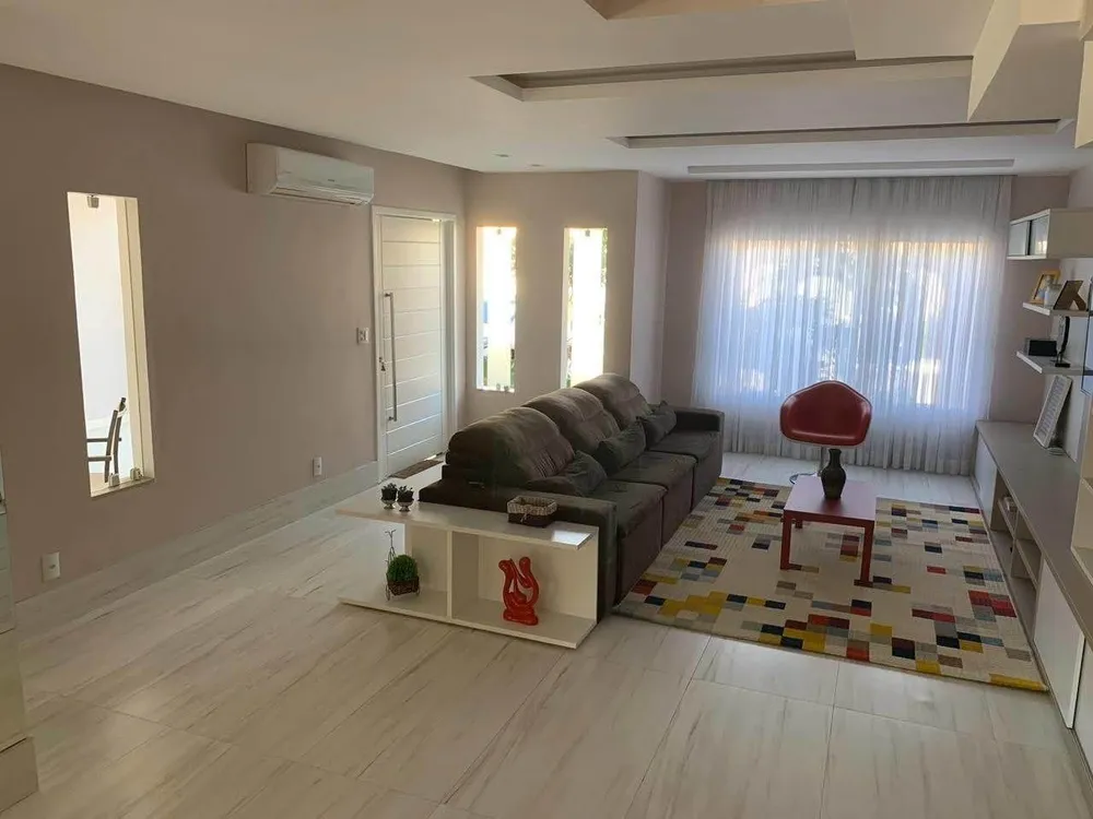 Casa, 3 quartos, 288 m² - Foto 3