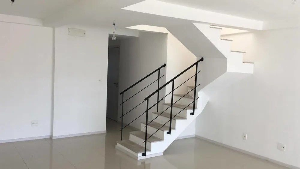 Cobertura, 3 quartos, 279 m² - Foto 1
