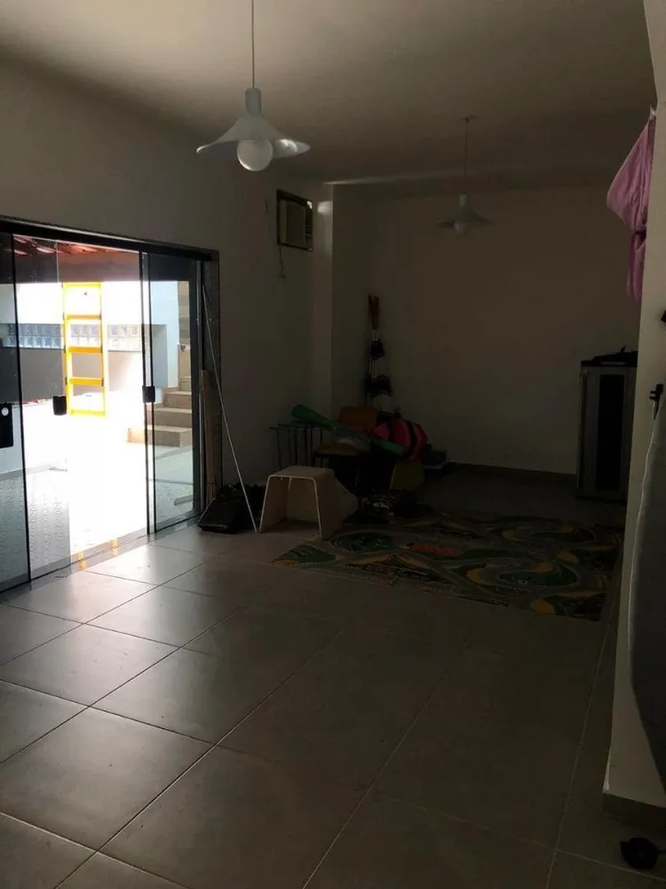 Casa, 4 quartos, 260 m² - Foto 4