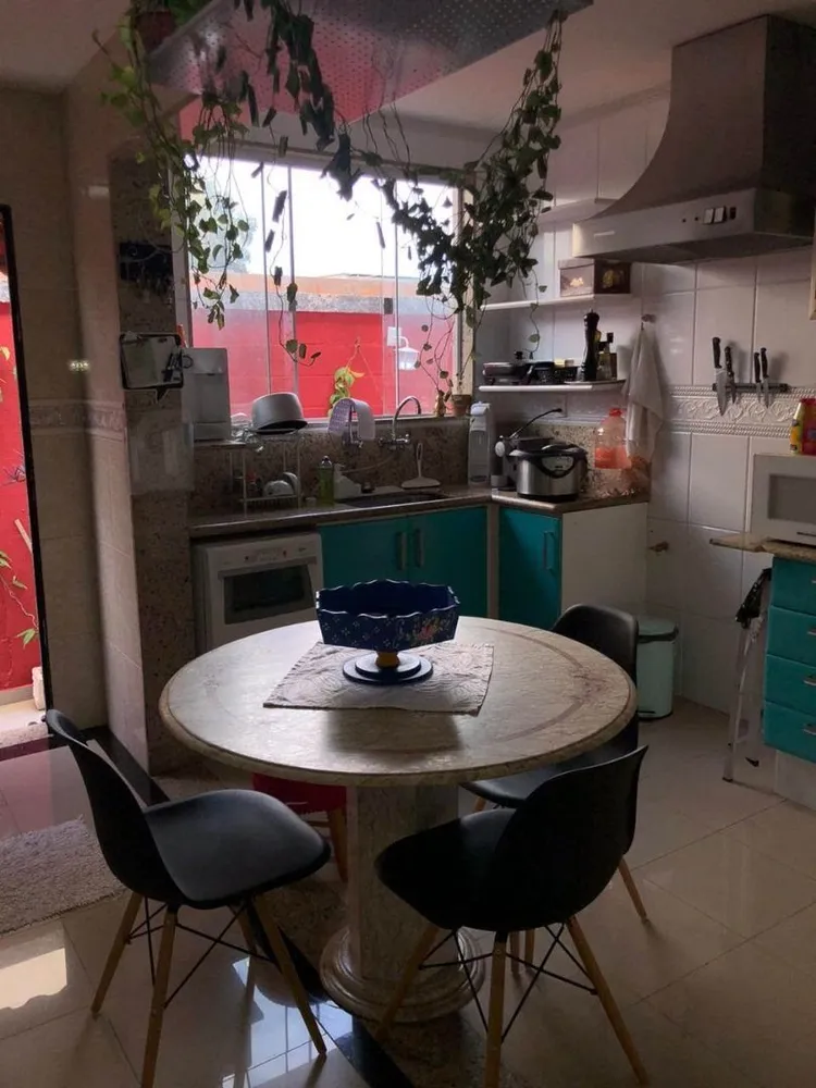 Casa, 4 quartos, 260 m² - Foto 13