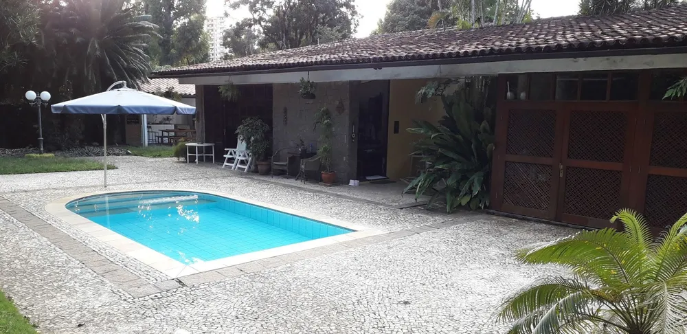 Casa, 4 quartos, 1035 m² - Foto 1