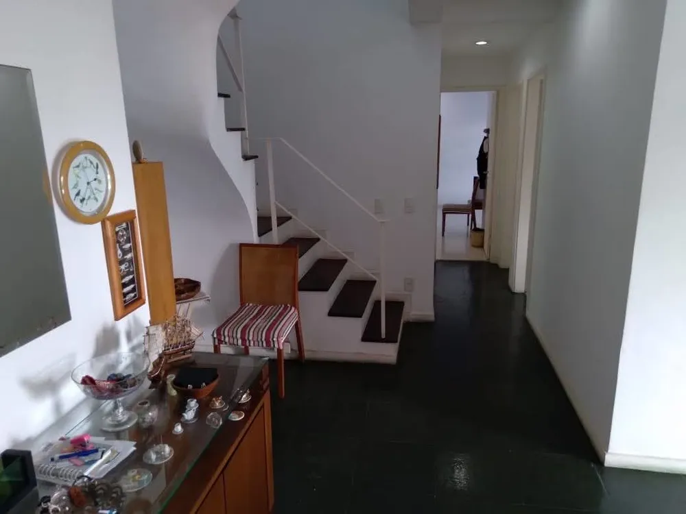 Cobertura, 3 quartos, 247 m² - Foto 2