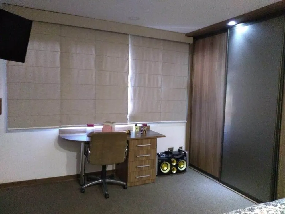 Casa, 5 quartos, 260 m² - Foto 8