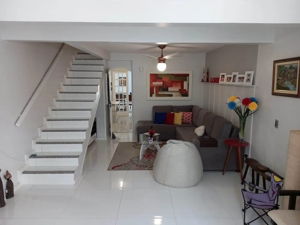Casa, 3 quartos, 142 m² - Foto 2
