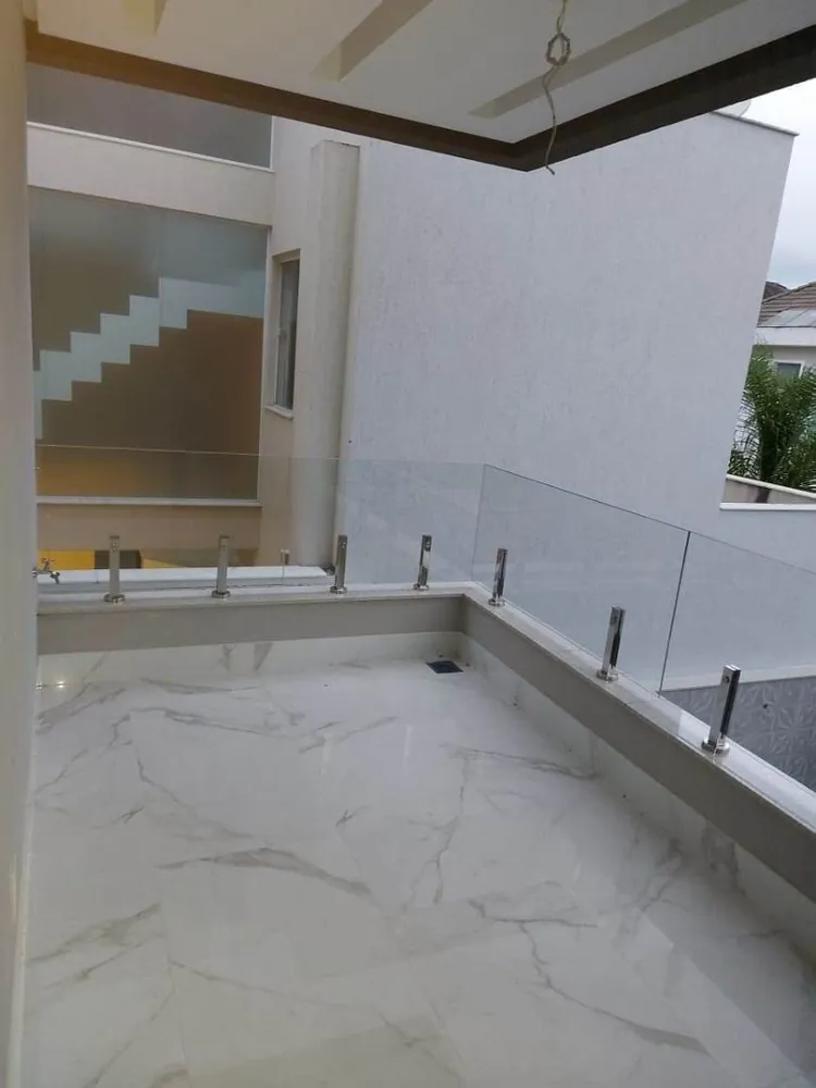Casa, 5 quartos, 422 m² - Foto 1