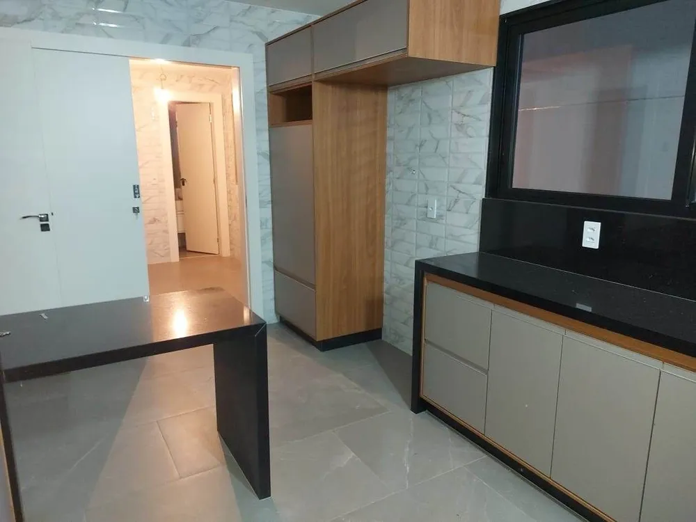 Casa, 5 quartos, 422 m² - Foto 2