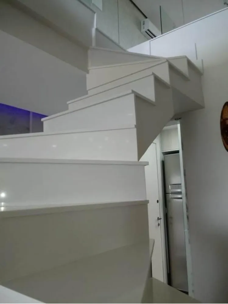 Cobertura, 3 quartos, 204 m² - Foto 2